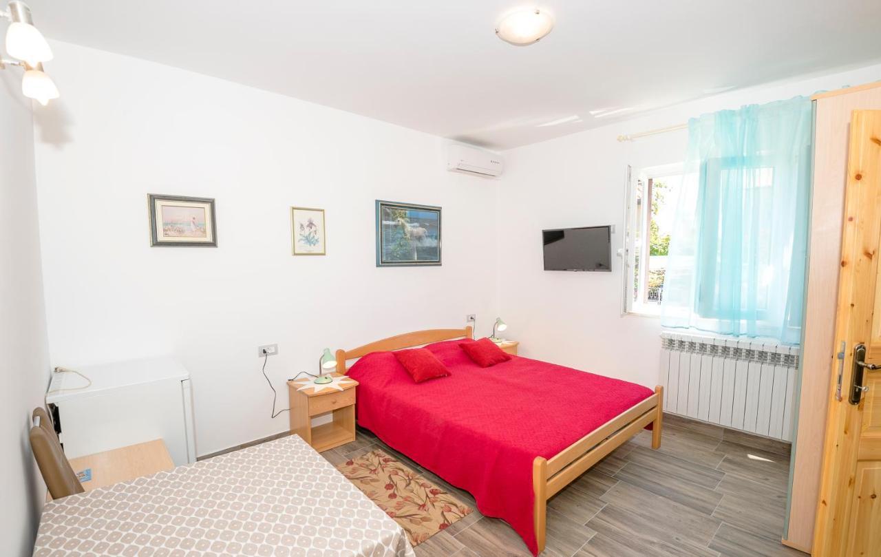 Guest House Ab Adria Home Ρόβινι Εξωτερικό φωτογραφία