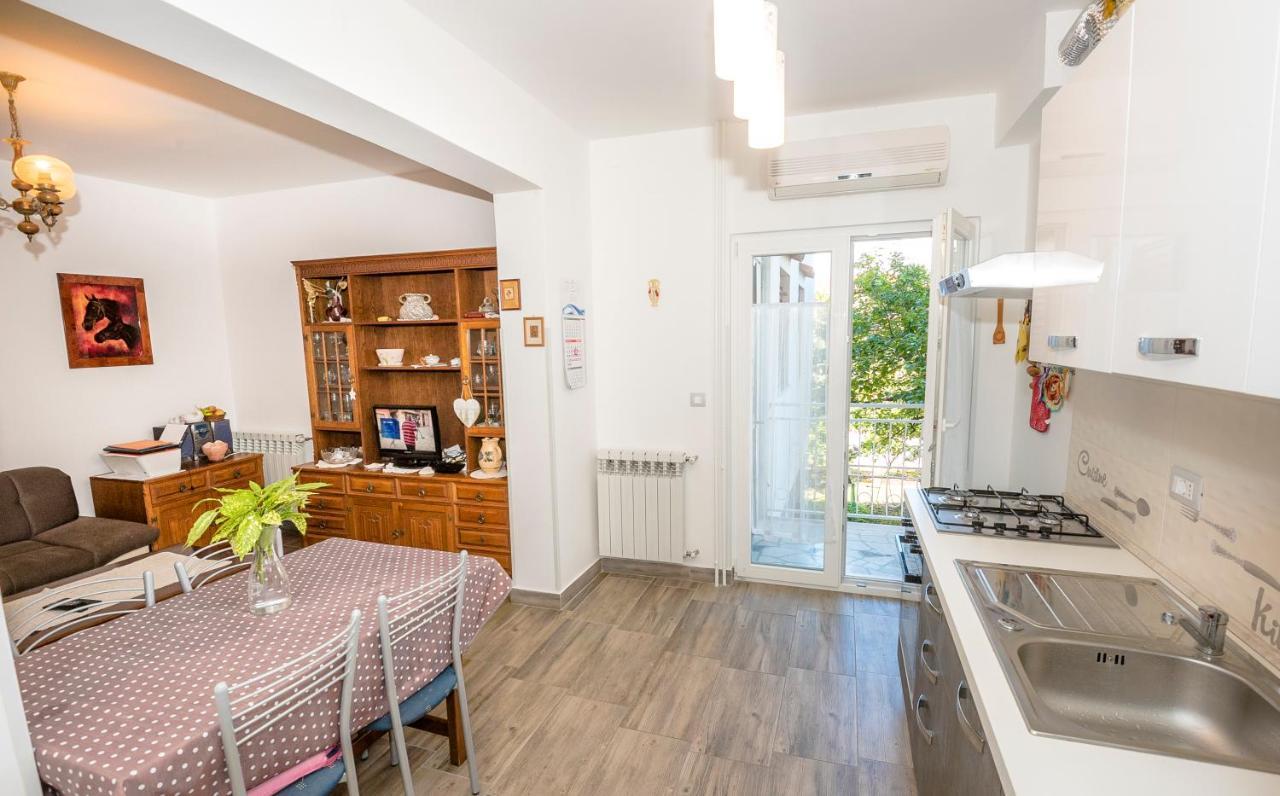 Guest House Ab Adria Home Ρόβινι Εξωτερικό φωτογραφία