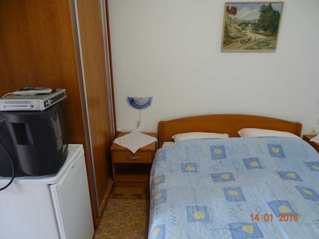 Guest House Ab Adria Home Ρόβινι Δωμάτιο φωτογραφία
